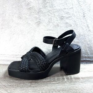 Torrid Black Criss Cross Chunky Platform Sandals‎ Women’s 9.5 WW Y2K 90s